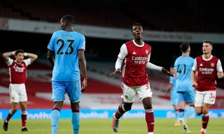 Arsenal toàn thắng 2 vòng mở màn Ngoại hạng Anh