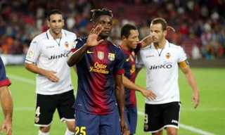 Alex Song đến Barcelona chỉ vì tiền.
