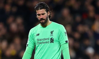 Mất Alisson là tổn thất rất lớn với Liverpool.