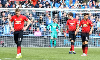 M.U gây thất vọng lớn trước Huddersfield