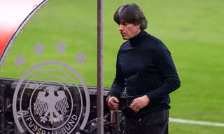 Joachim Low không lo bị Liên đoàn bóng đá Đức sa thải.