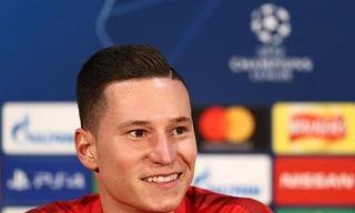Julian Draxler tự tin trước trận đấu với M.U