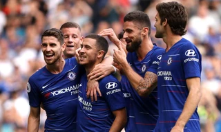 Hazard ăn mừng cùng đồng đội