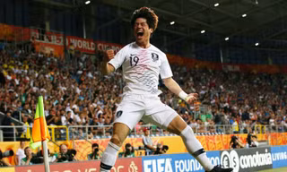 Choi Jun đưa U20 Hàn Quốc vào chung kết