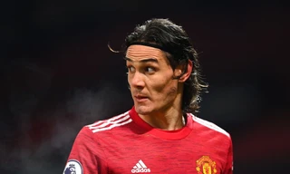 Edinson Cavani bỏ lỡ 3 trận đấu quan trọng của M.U ở 3 đấu trường khác nhau.