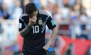 Lionel Messi cực kỳ vô duyên trước Iceland.