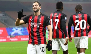 Milan đòi lại ngôi đầu, tái lập kỷ lục 70 năm của Barca