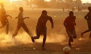 Cảnh một trận đấu nghiệp dư ở Uganda. Ảnh: Minh họa.