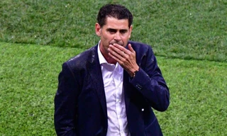 HLV Fernando Hierro đứng ra nhận trách nhiệm.