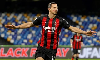 Ibrahimovic lập kỳ tích, Milan ‘xử’ đẹp Napoli