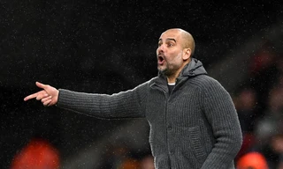 HLV Pep Guardiola không vui vì thắng tranh cãi