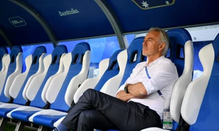 Bert van Marwijk cho rằng Australia xứng đáng thắng Đan Mạch.