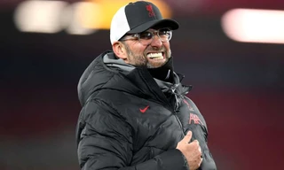 HLV Jurgen Klopp hạnh phúc sau chiến thắng của Liverpool.