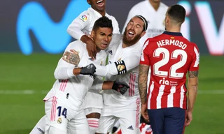 Casemiro ăn mừng bàn thắng mở điểm cho Real