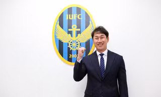 HLV Yoo Sang-chul rạng rỡ ra mắt Incheon