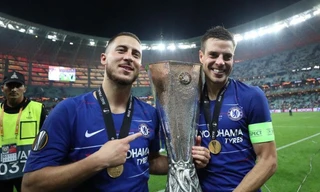 Cesar Azpilicueta và Eden Hazard