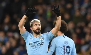 Sergio Aguero ăn mừng bàn mở tỉ số