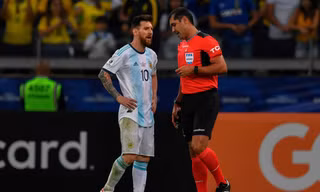 Messi im tiếng, Argentina ôm hận trước Brazil ở Copa America