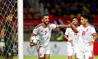 Ali Mabkhout (7) ăn mừng bàn thắng trước Thái Lan.