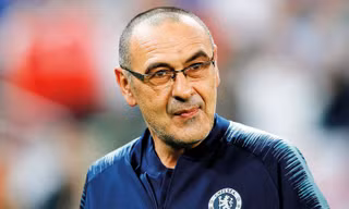 Maurizio Sarri chính thức rời Chelsea.