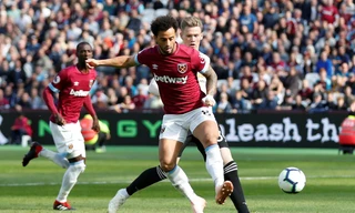 Pha đánh gót thành bàn cực đỉnh của Anderson