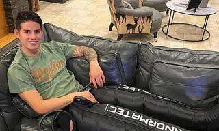 Tiền vệ James Rodriguez gặp chấn thương hy hữu.