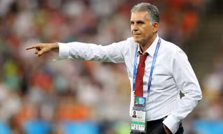 HLV Carlos Queiroz không hài lòng với FIFA và VAR