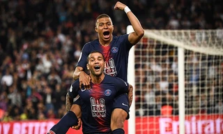 Kylian Mbappe ăn mừng cùng đồng đội