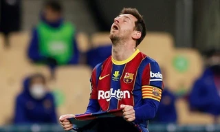 Lionel Messi tỏ ra thất vọng trong trận đấu với Bilbao.