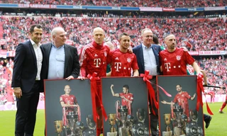 Arjen Robben chia tay Bayern và treo giày cách đây 1 năm.