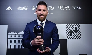 Messi nhận giải The Best gây tranh cãi.