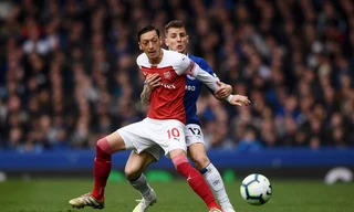 Mesut Ozil và các đồng đội có trận đấu đáng quên trước Everton