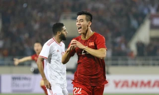 Đánh bại UAE, tuyển Việt Nam lên đầu bảng