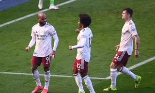 Pepe toả sáng, Arsenal ngược dòng hạ Leicester 