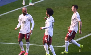 Pepe toả sáng, Arsenal ngược dòng hạ Leicester 