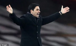 HLV Mikel Arteta không hài lòng với ban tổ chức Ngoại hạng Anh.