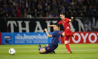 Văn Toàn dứt điểm. Ảnh: Vnexpress