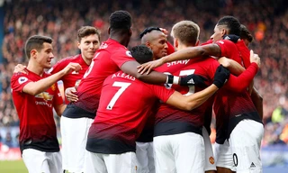 Các cầu thủ M.U ăn mừng bàn thắng