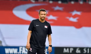 HLV Fandi Ahmad thừa nhận thực tế buồn của Singapore