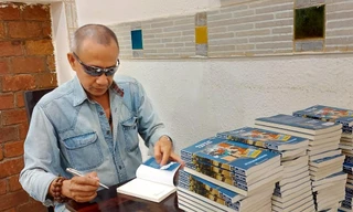 Bộ truyện từng làm điên đảo thế hệ 8X tiếp tục gây sốt