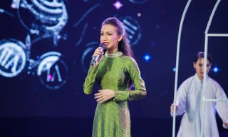 'Nổi da gà' với màn hóa thân thành danh ca Khánh Ly cực giống của Lynk Lee 