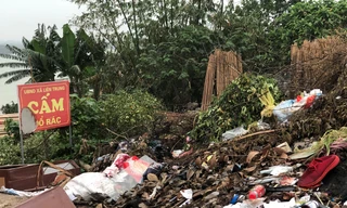 Bãi rác tự phát tràn lan, người dân khốn khổ 'sống chung' với mùi hôi thối