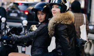 Dạo một vòng Tuần lễ thời trang, ngắm những showgoer ăn mặc ấn tượng nhất