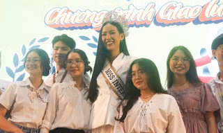 Tân Hoa hậu Lê Nguyễn Bảo Ngọc gợi ý cho Gen Z cách vượt qua áp lực đồng trang lứa