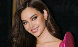 Hoa hậu Catriona Gray cho thấy ứng xử khéo chưa đủ, phải đến từ một cái đầu thông minh