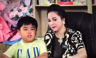 YouTube con trai bà Phương Hằng hút chục nghìn lượt follow sau khi "ké" sóng livestream
