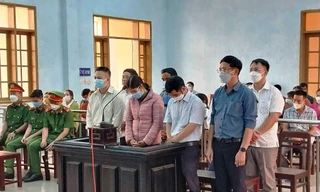 Loạt quan chức xộ khám ở Gia Lai