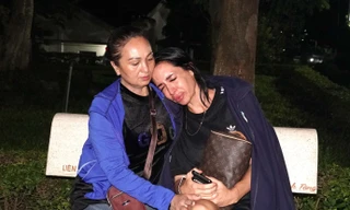 Vợ tiền đạo Paollo Madeira Olivera khóc ngất khi nhận tin chồng tai nạn.