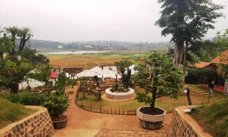 Quán cà phê Thông Farm & Bistro 