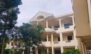 Trụ sở Trường Cao đẳng nghề (cũ).
